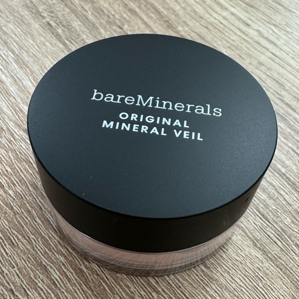 New! bareMinerals Mineral Veil Setting Powder